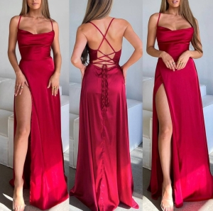 Rochie lungă din satin pentru femei A1694 roșu